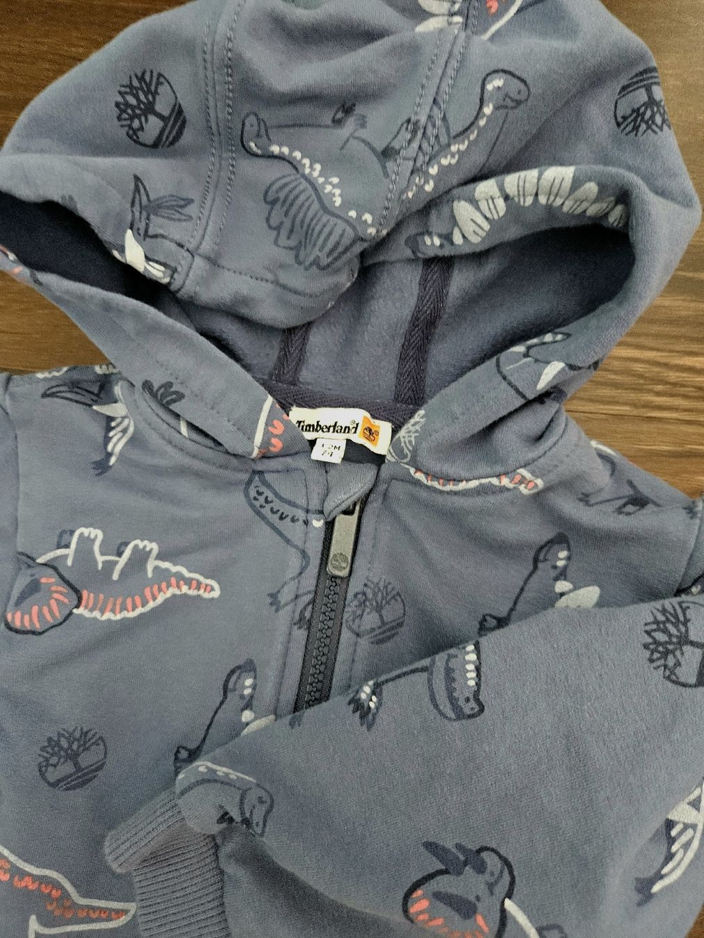 Lotti & Set di vestiti: Timberland Dinosaur sweatpants set – Nuovo (secondo la descrizione) da Affoltern am Albis venduto da Katarinushka 1