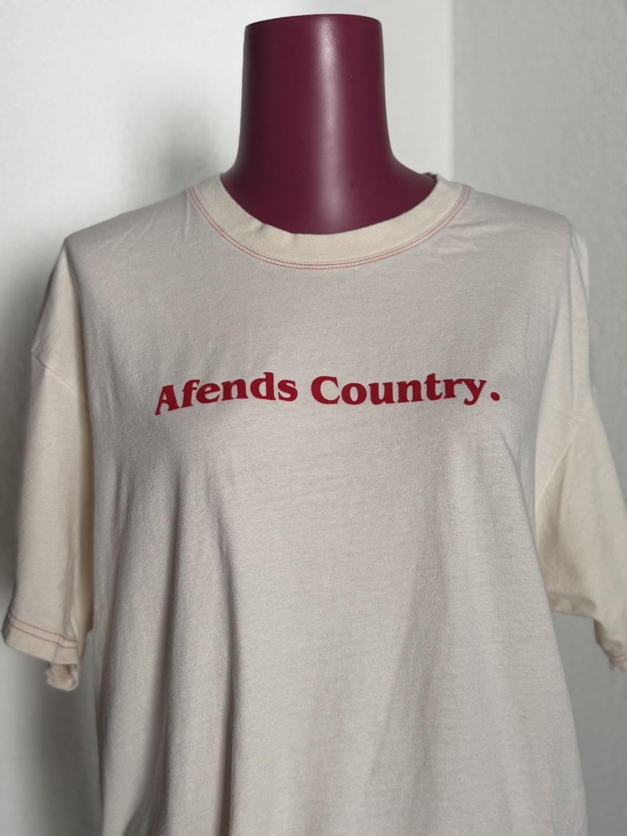 T-shirt: Afends Country T-Shirt – Nuovo (secondo la descrizione) da Niederuzwil venduto da Lisascloset 1