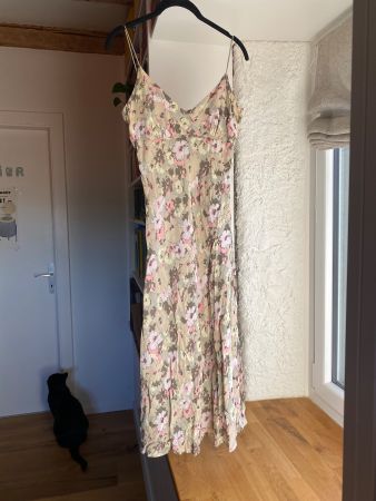 Robe simple beige