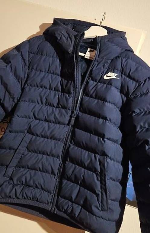Jacken & Mäntel:  Nike daunen Jacke gr.158 – Gebraucht aus St. Gallen von PeggyW 2