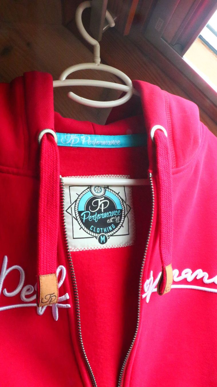 Giacche: Hoodie von JP Performance – Usato da Balsthal venduto da mahe86 1