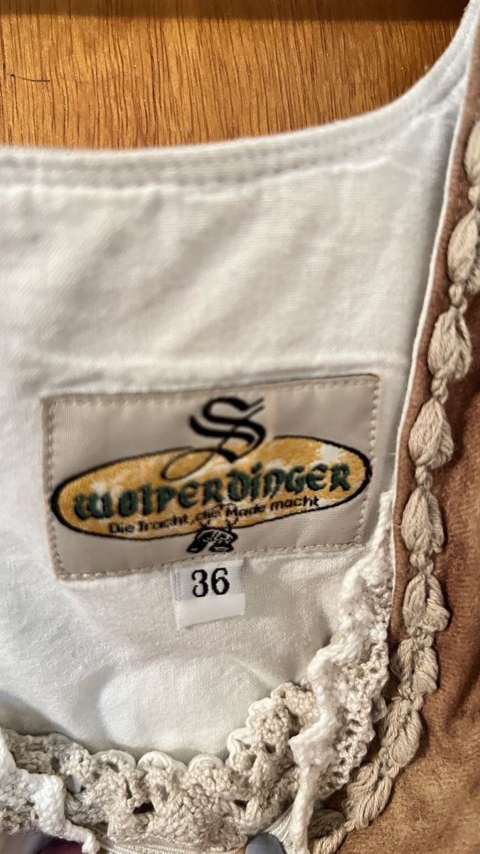 Vestiti: Exklusives Trachten-Ensemble: Woiperdinger Dirndl & Sabrina – Usato da Gachnang venduto da luc_h6x8 7