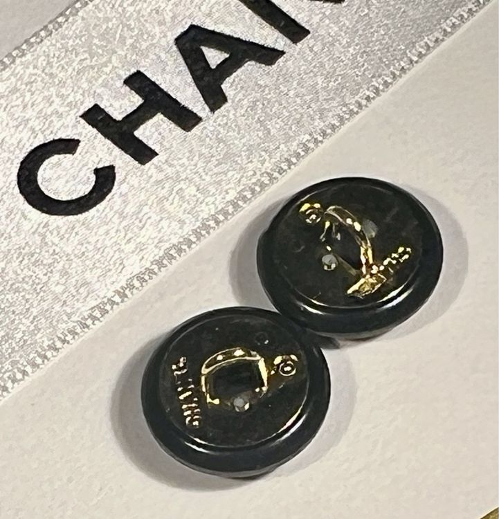 Lot De 20 Boutons Vintage Rouge à Pour Tour Nacré - Diamètre 2,3 Cm - Occasion - Fabriqué En France
