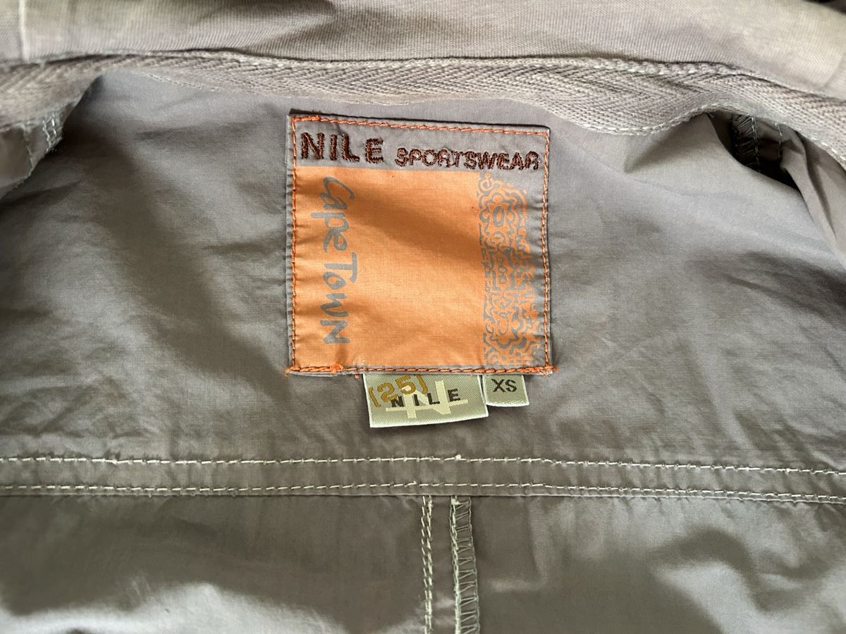 Nile Vestes: DÜNNES NILE STOFF - JÄCKLI XS – Neuf (Voir description) à Nidfurn par cejeisda 9