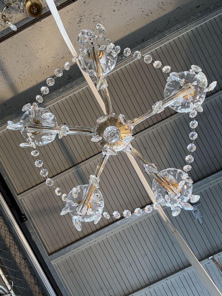 Lampadari & plafoniere: Schöner alter Kronleuchter aus Glas – Usato da Benglen venduto da Dubai1234 3