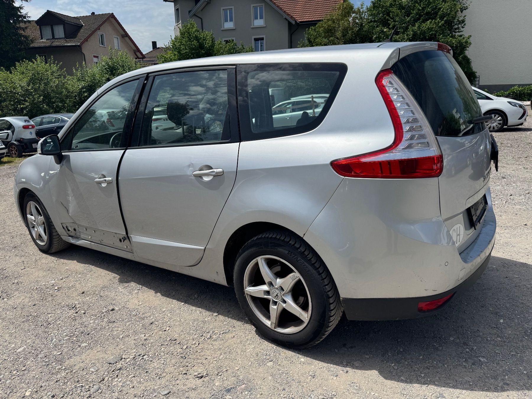 Renault Automobili: Renault Scenic 1.6 dci130 – Usato da St. Gallen venduto da Pro-Autos 2