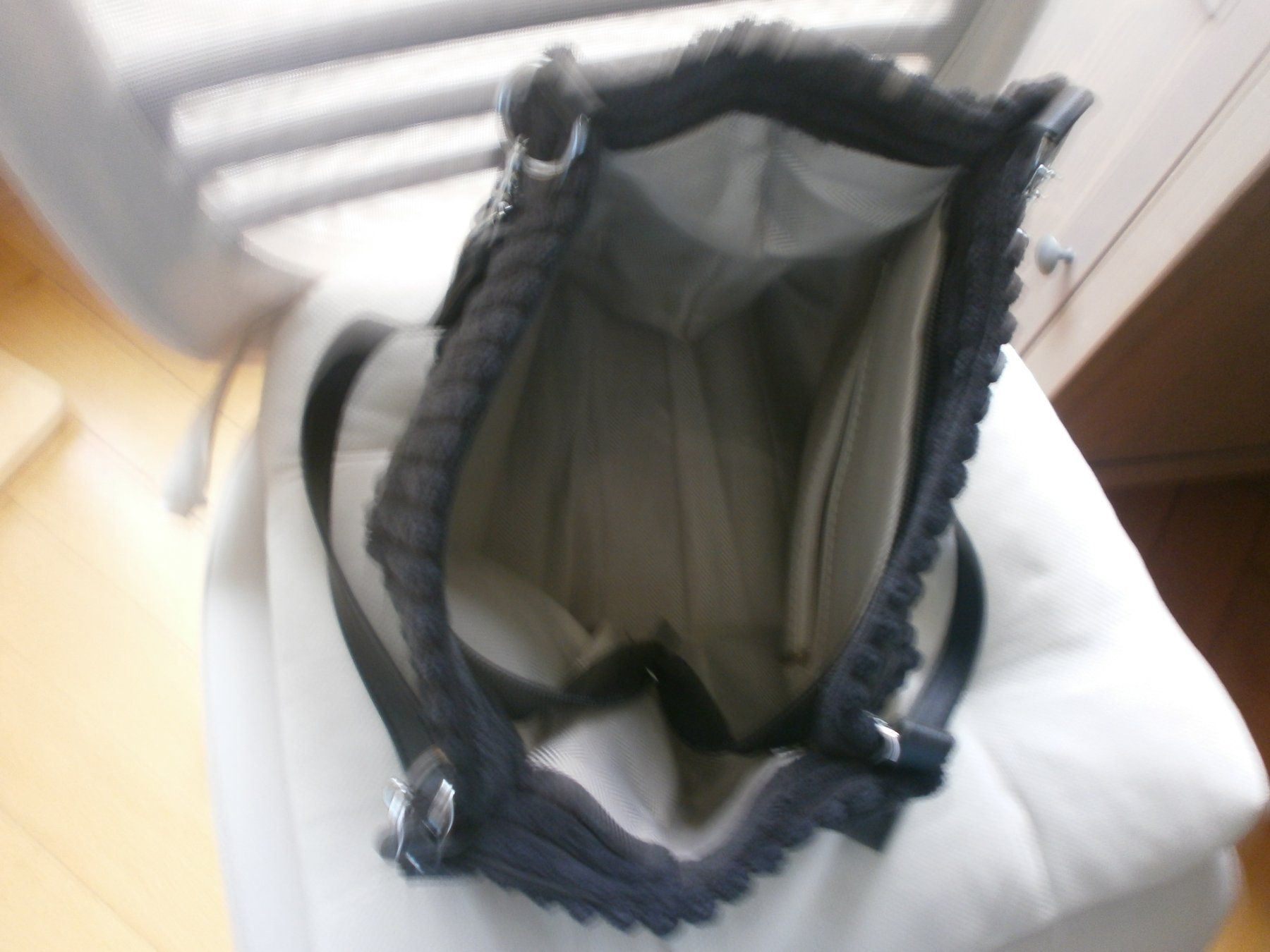 Borse da donna: Tasche schwarzes Cord – Usato da Pratteln venduto da Sorbet 1