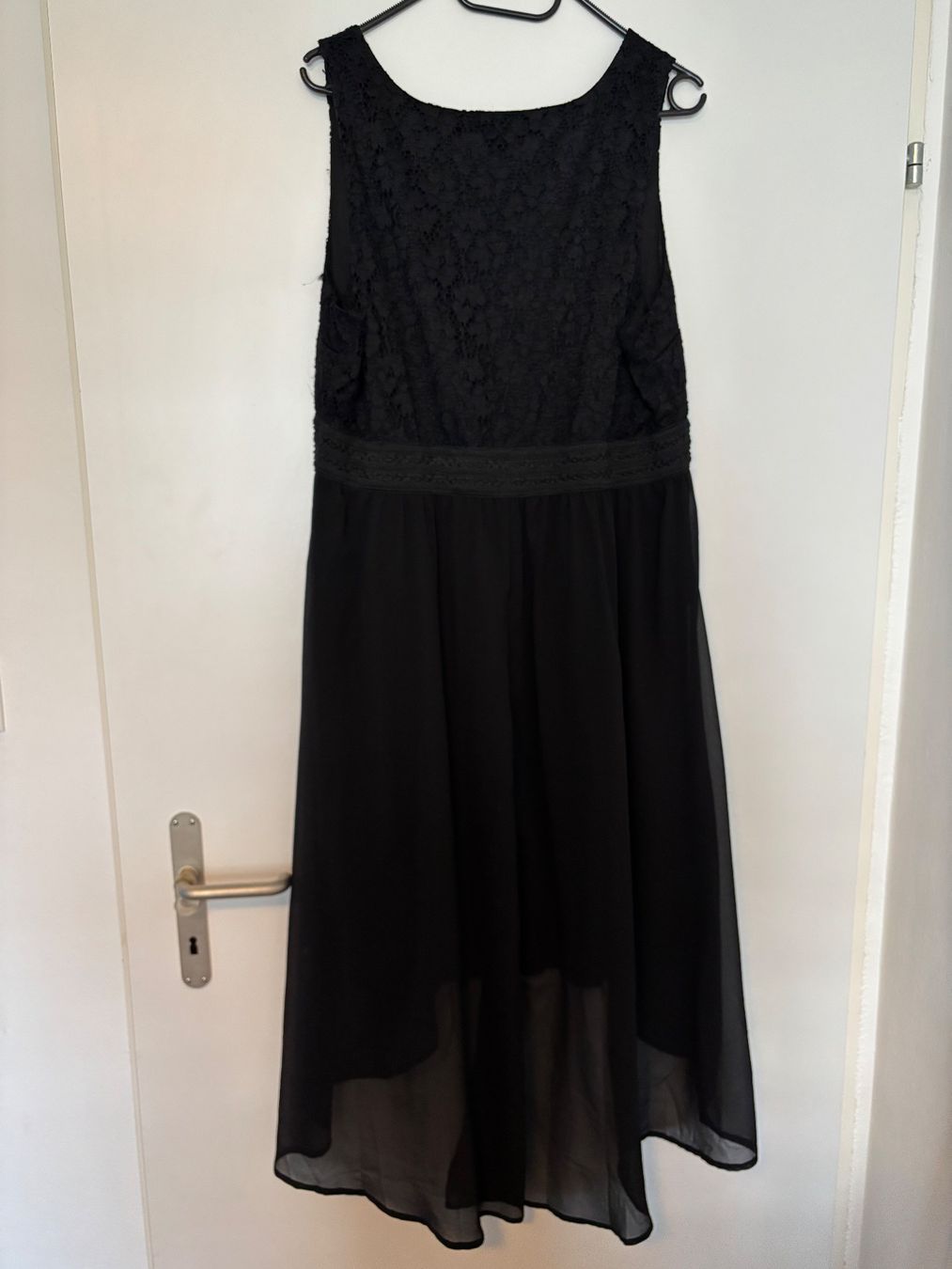 Vestiti: Schwarzes Kleid Chicorée Gr. XL - – Usato da Bülach venduto da ter_6jf8 1