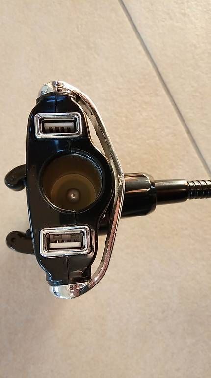 Altro in Decorazioni & Accessori: Support pour mobile – Usato da Estavayer-Le-Lac venduto da paps03 3