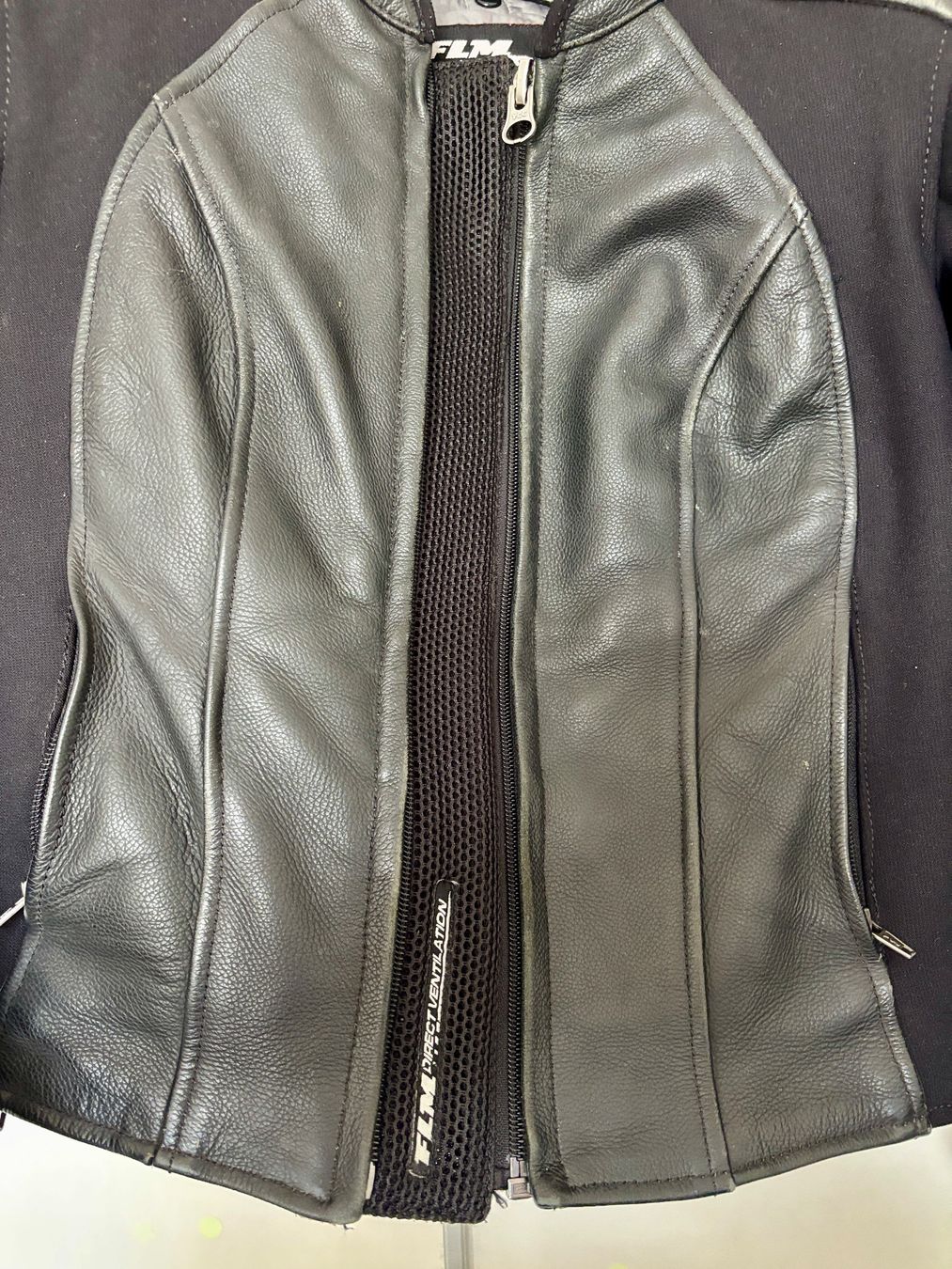 FLM Giacche: FLM Damen-Motorradjacke, Leder, Gr. 36 – Usato da Frauenkappelen venduto da Doc_Snyder 2