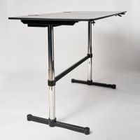 USM Kitos M Plus Höhenverstellbarer Tisch 180x90