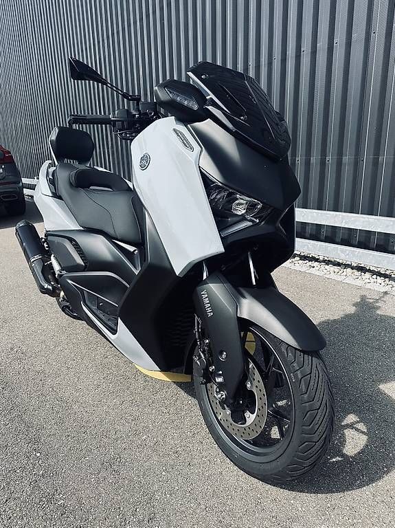 Scooters: Yamaha XMAX Techmax Plus – Gebraucht aus Schwarzenburg von HalloHallo25 3