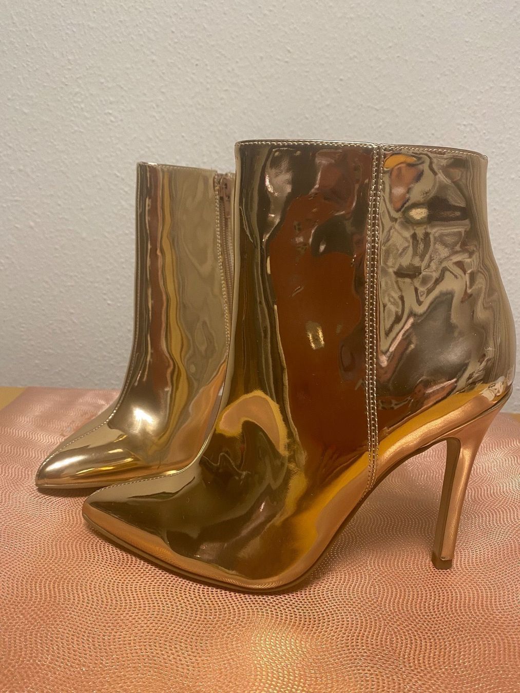 Scarpe da donna: High Heel Stiefelette, Neu Charles David – Nuovo (secondo la descrizione) da Zürich venduto da NYDDYN