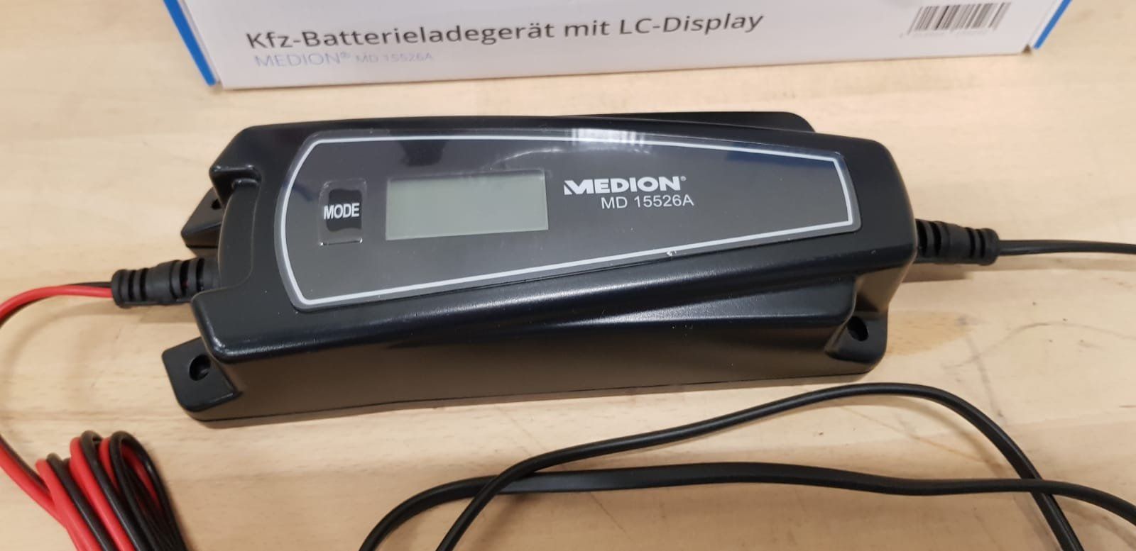 Ladegeräte: Batterie Ladegerät Auto und Motorrad (Oldtimer) – Gebraucht aus Unterägeri von Chartbreaker 6