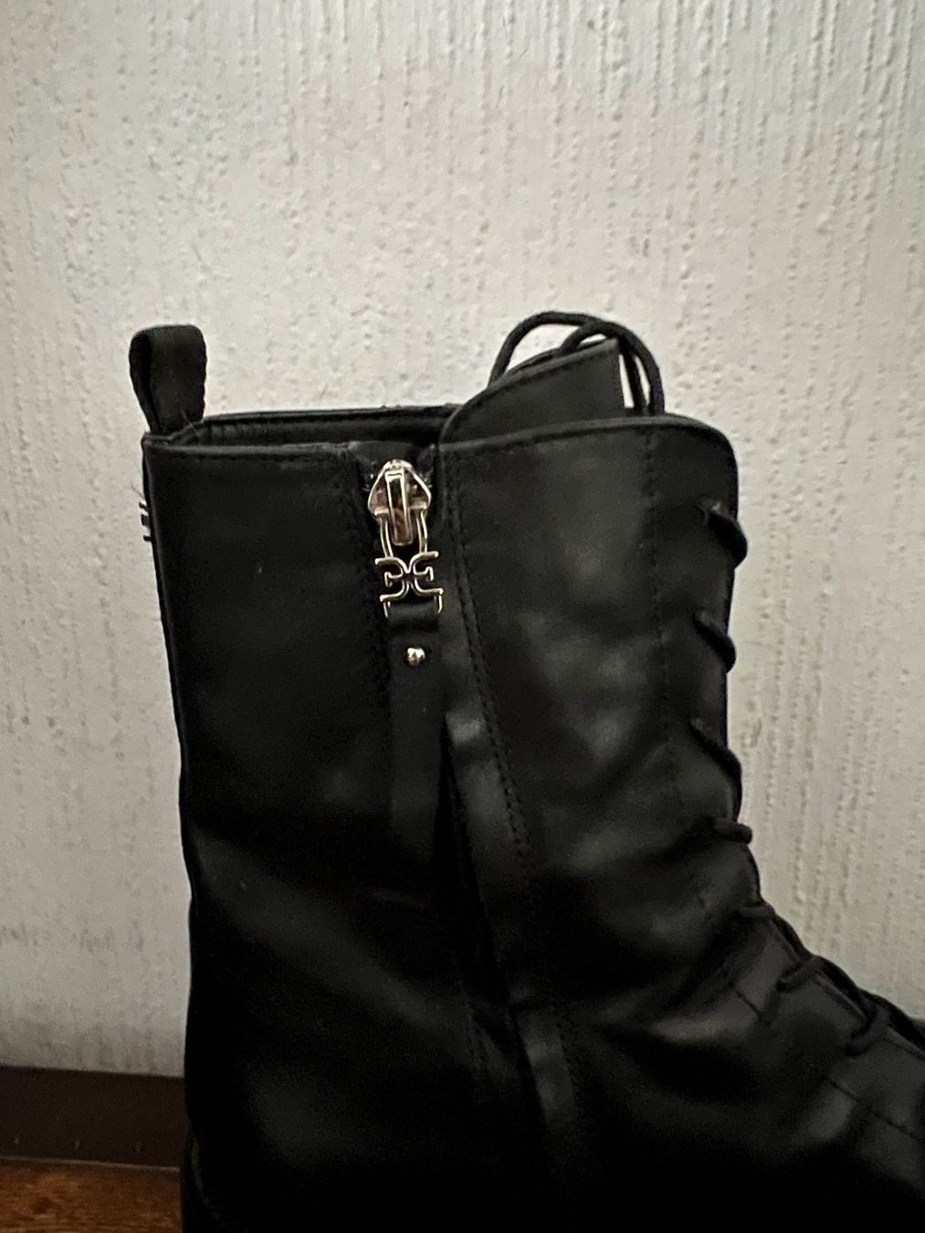 Scarpe da donna: Sam Edelman lace up boots – Usato da Lausanne venduto da dia_xs9l 4