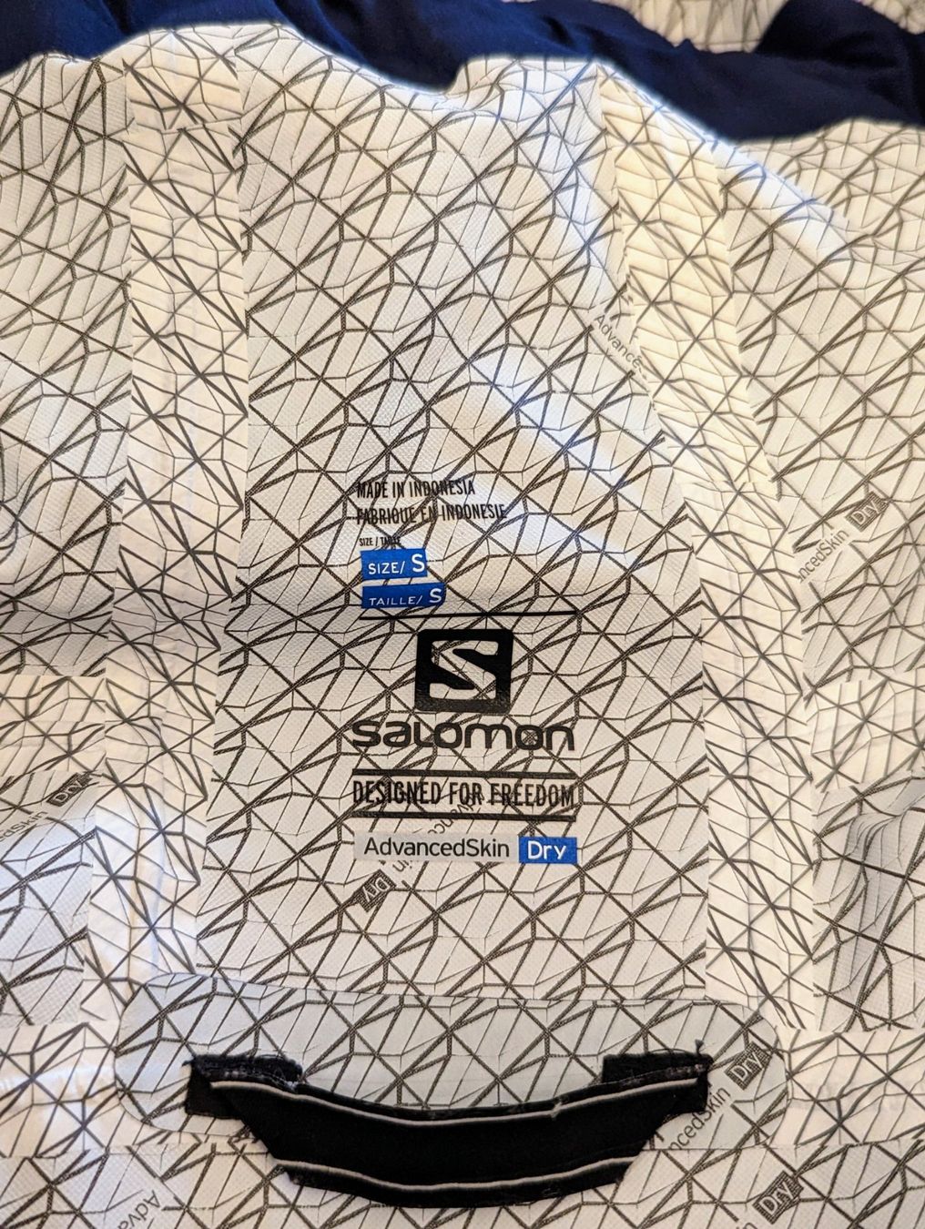 Salomon Jacken: Salomon women's windcheater, S – Gebraucht aus Schlieren von maseam 4
