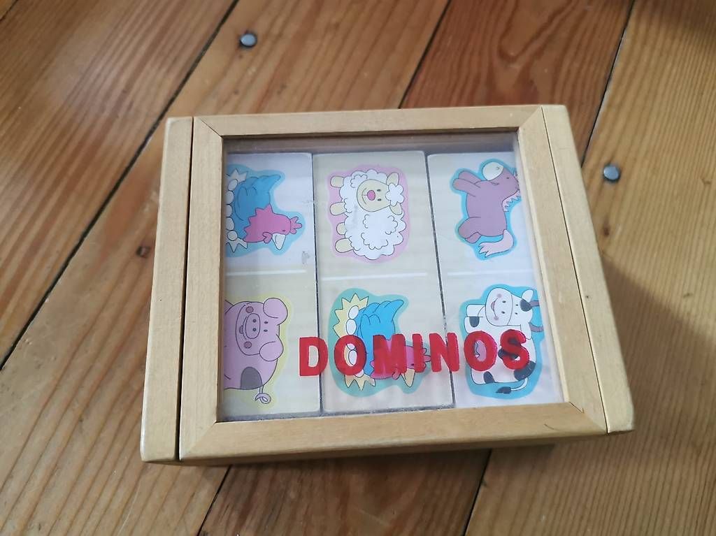 Giochi: Holz Dominos – Usato da Winterthur venduto da Cham_Tej 1
