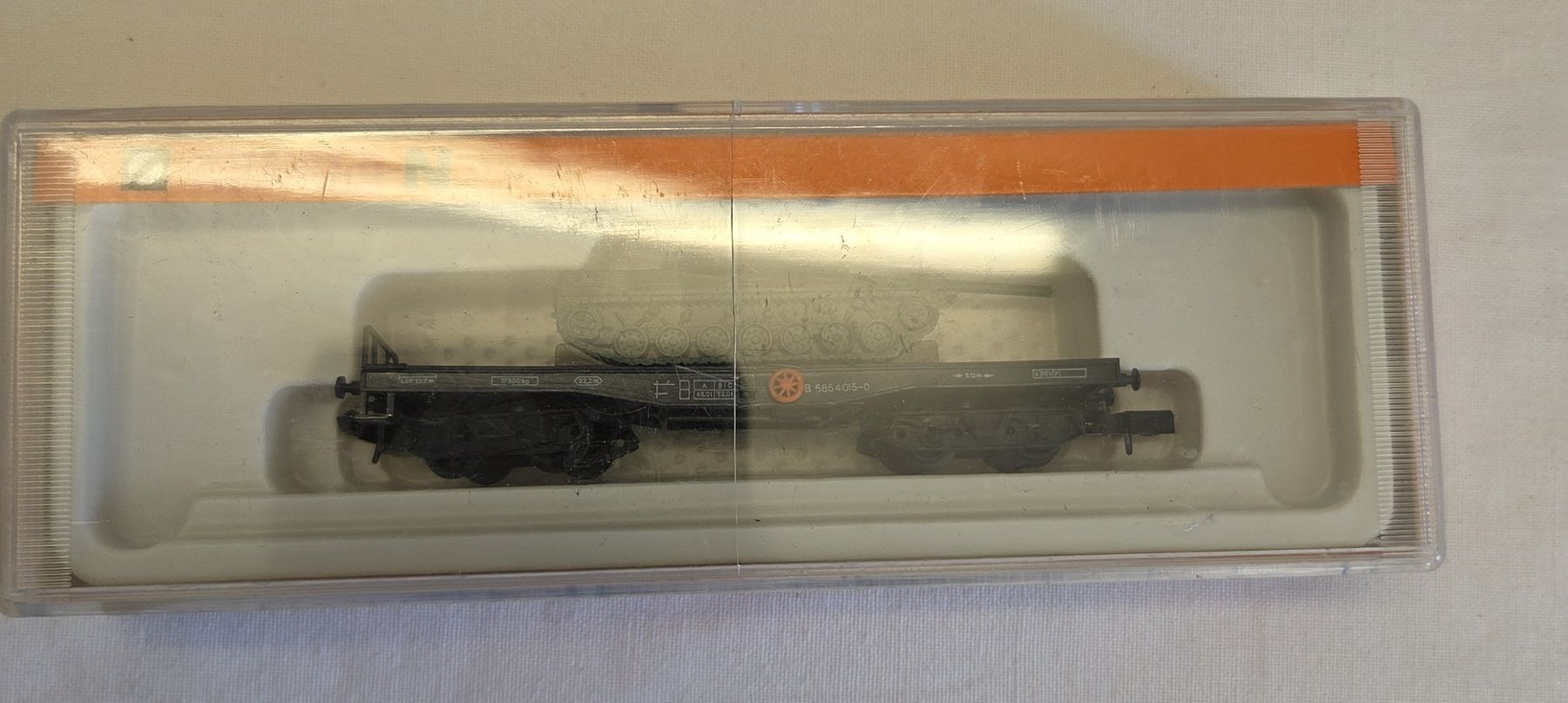 Arnold Modellini di ferrovie: Arnold Rapido N Flachwagen mit Panzer.. – Usato da Stans venduto da Ducati16 5