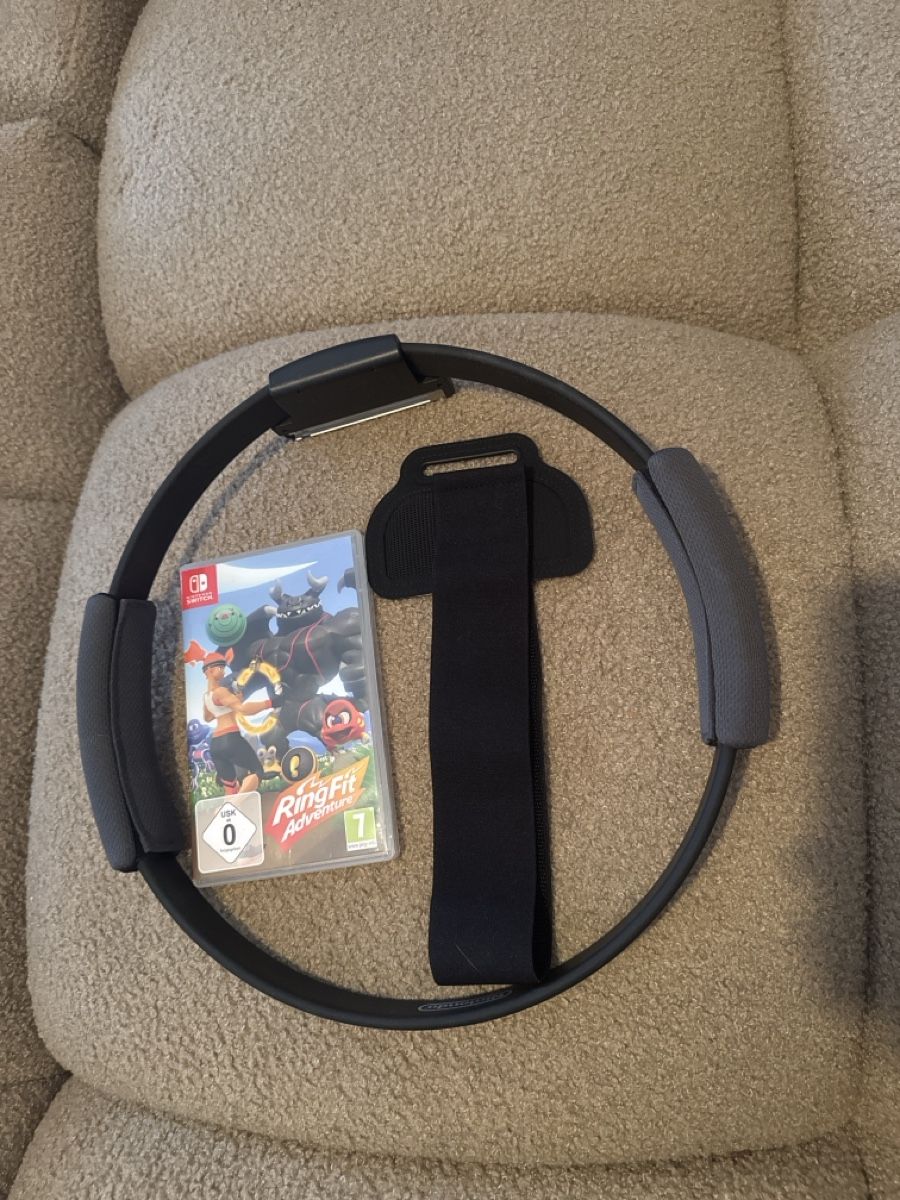Nintendo Konsolen: Nintendo Switch Ringfit – Gebraucht aus Amriswil von nsc_b6bw