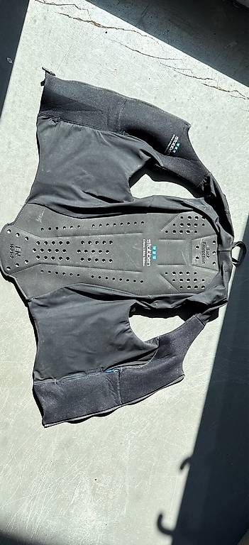 Schutz & Schoner: Stübben Rückenpanzer, Grösse XS – Gebraucht aus Kappel SO von Seja 1