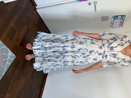 Zimmermann Kleid geblümt weiss/blau Grösse S guter Zustand