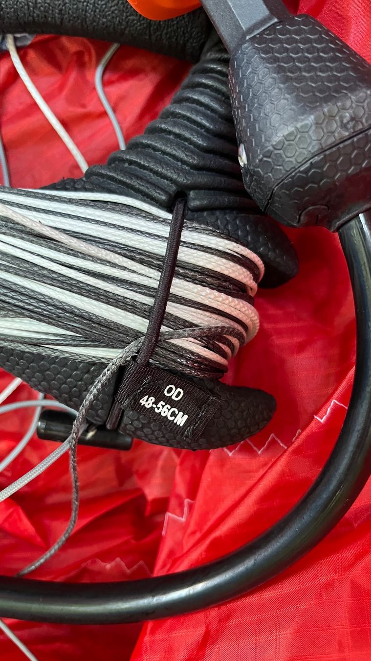 Kite: Barre de kitesurf Cabrinha – Neu (gemäss Beschreibung) aus Lausanne von Bluefireteam 2