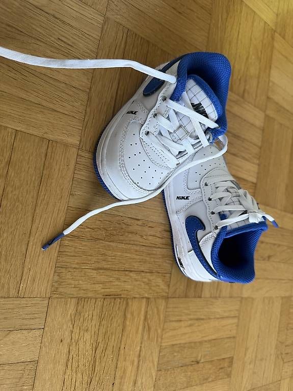Schuhe für Jungen: Kinder Nike Schuhe GR.21 – Gebraucht aus Kloten von Privat2011