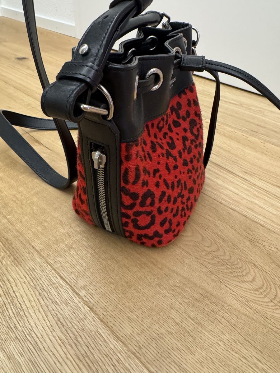 Saint Laurent Sacs femmes: Sac Emmanuelle de Saint Laurent  – D'occasion à Puplinge par Cechth 1