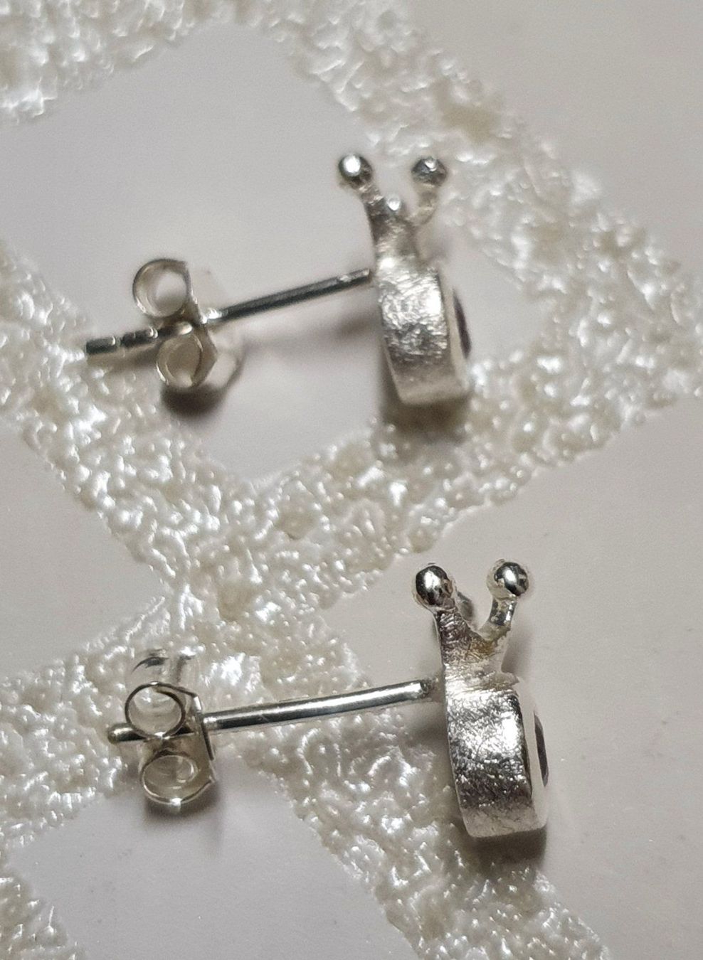 Orecchini pendenti & Orecchini a lobo: Neu: "Drachenfels Design" / Kronen Ohrstecker / Silber 925 – Nuovo (secondo la descrizione) da Muri AG venduto da Edlerweiss 2