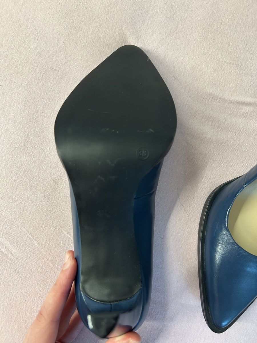 Scarpe da donna: San Marina pumps – Nuovo (secondo la descrizione) da St-Légier-Chiésaz venduto da fav_djb9 2