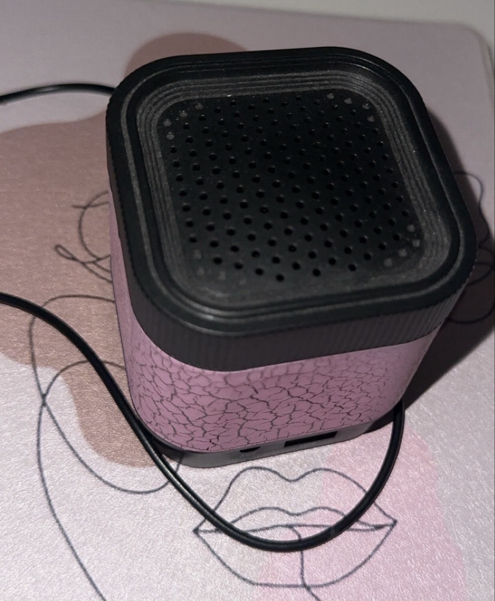 Haut-parleurs: bluetooth box rosa – D'occasion à Oftringen par tola19 2