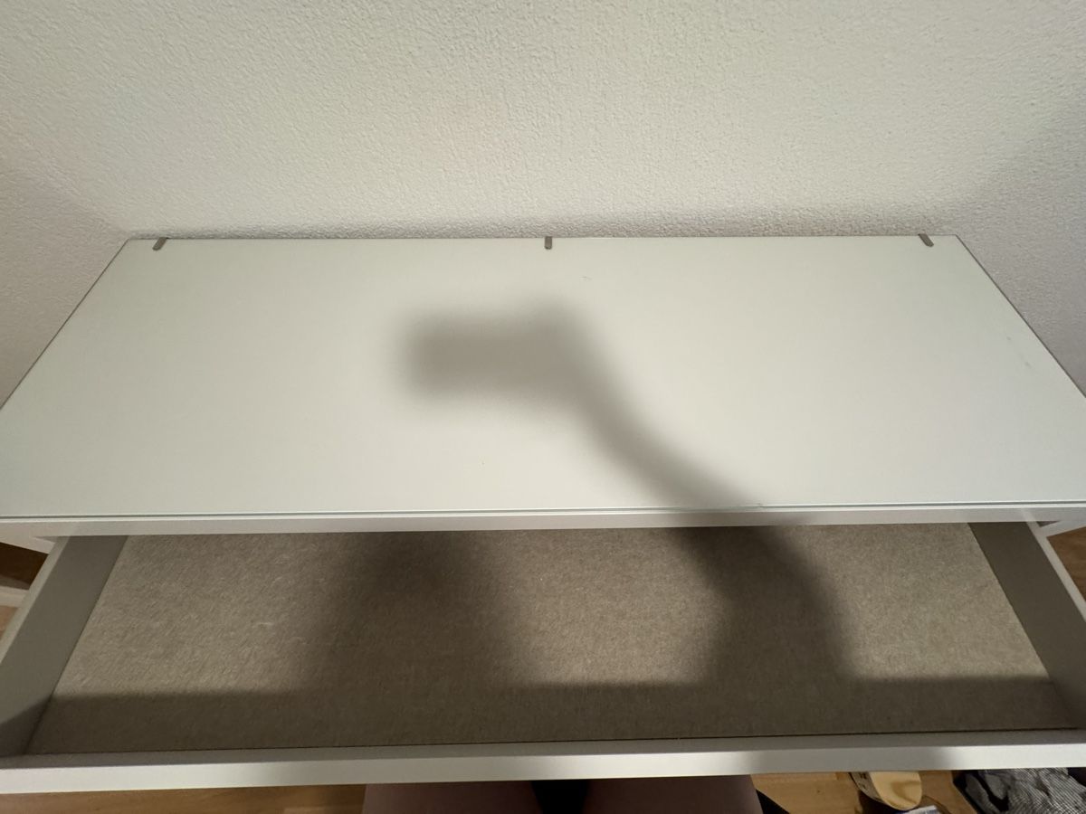 Ikea Schminktische: Schminktisch weiss mit Glasplatte – Gebraucht aus Embrach von Emerich 2