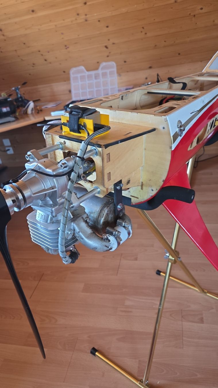 Modellismo RC: Sebart Sukhoi 2.2m – Usato da Besenbüren venduto da oli_6ts9 3