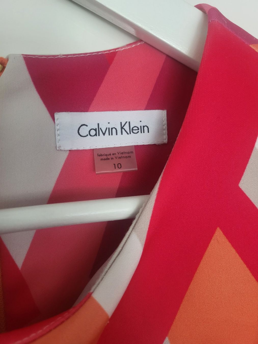 Calvin Klein Vestiti: Calvin Klein Kleid mit Muster, Grösse 10/38! – Usato da Olten venduto da uwarf 3