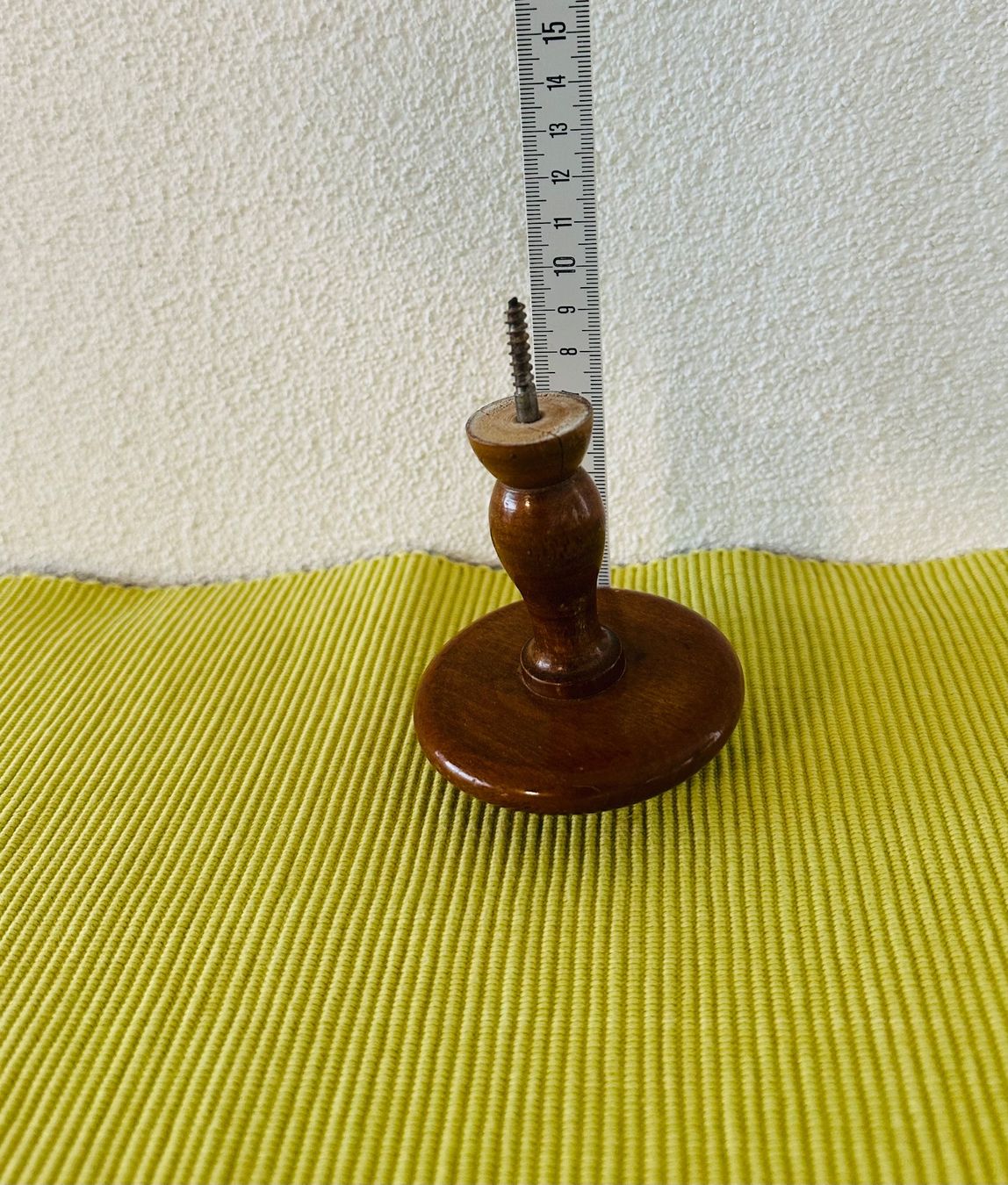 Tutte le decorazioni: Upcycling Vorhanghalter aus gedrechseltem Nussbaumholz 8 Stk – Usato da Jonschwil venduto da zni_65m7 7