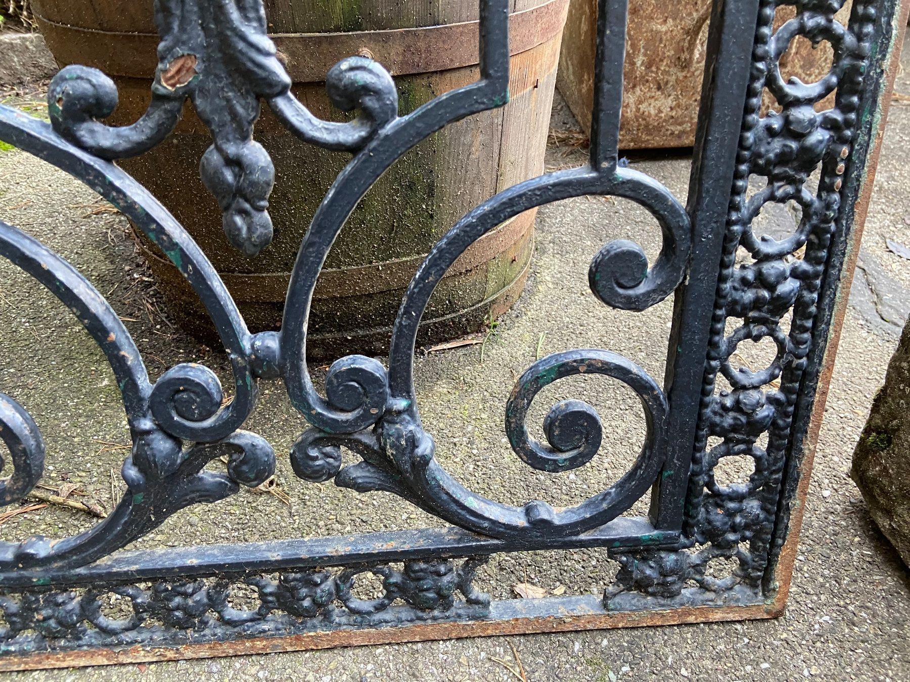 Fenster: Historisches Schmiedeeisen Fenstergitter – Gebraucht aus Buchs ZH von JPK7 3