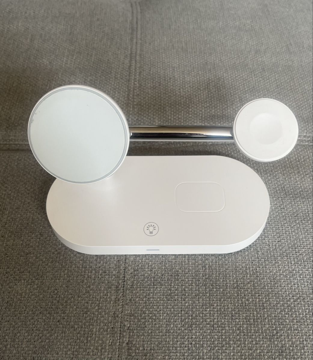 Apple Chargements: Induktions-Ladestation – D'occasion à Rüegsauschachen par mic_jmc9