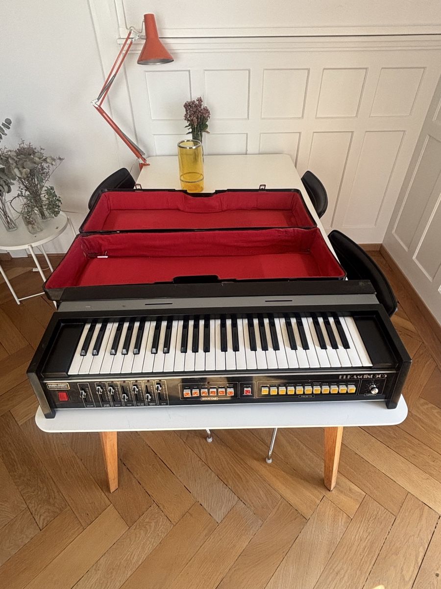 Musikinstrumente: Elka Solist 505 – Gebraucht aus Zürich von pas_r7v8