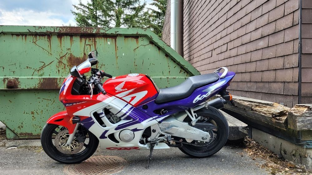 Honda Strada: Honda CBR 600 PC 31 – Usato da Bürglen TG venduto da onlinesellerandbuyer