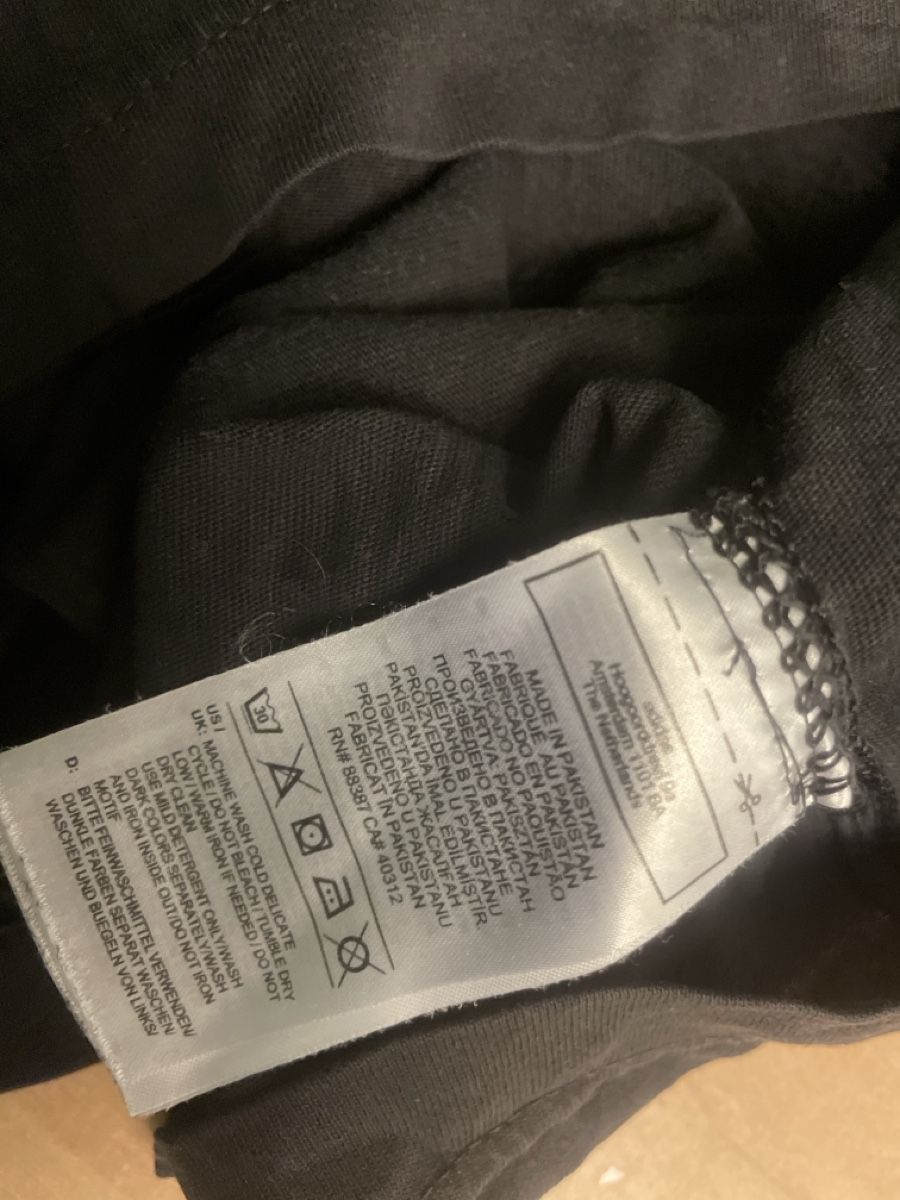 Adidas T-shirt: Adidas T-Shirt schwarz Groesse M – Usato da Obergerlafingen venduto da cabo4 2