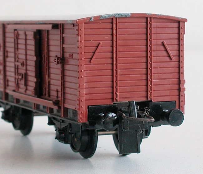 Trix Modellini di ferrovie: Trix Flachdachagen G der DB Spur H0 – Usato da Oberwil BL venduto da Klang 2