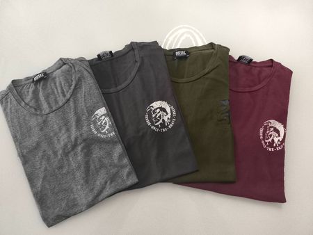 Diesel T-Shirts TG M 4-Farben-Set im Angebot