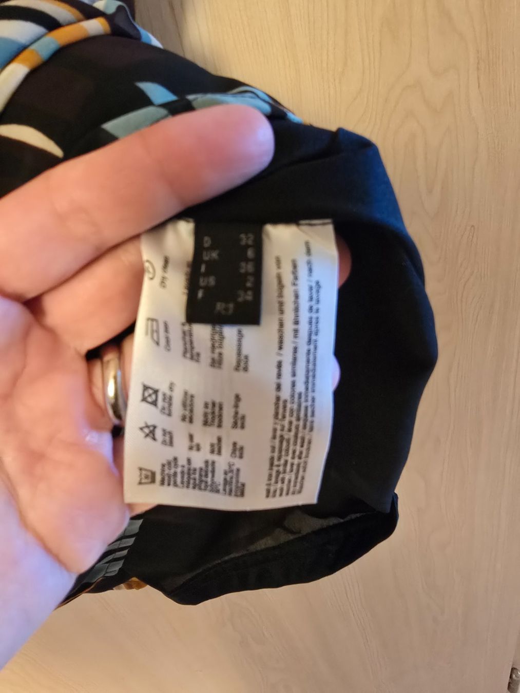 Esprit Kleider: Jolie robe d'été Esprit – Neu (gemäss Beschreibung) aus Vallamand von rom_z7q6 3