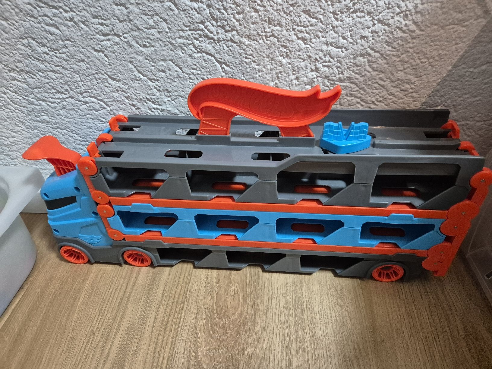 Hot Wheels Giocattoli: Hot Wheels 2in1 Rennbahn – Usato da Unterkulm venduto da gzi_5xdz