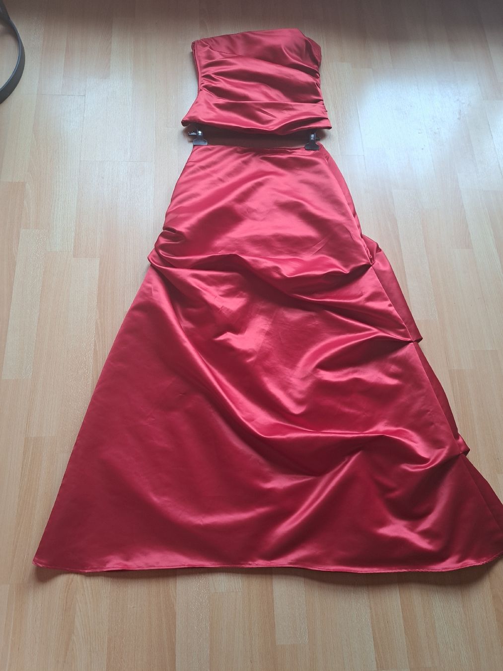 Vestiti: Elegantes Abendkleid Grösse 36 – Usato da Gommiswald venduto da Cyndi5 1