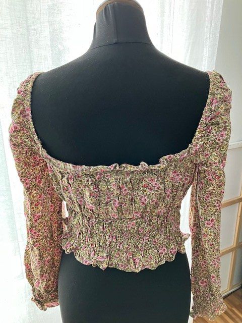 H&M Camicette: Romantische Bluse mit Blumenmuster, Grösse M – Usato da Uznach venduto da Atrani 1