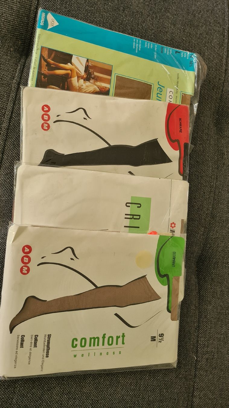 Calze & Collant: 4 stk strumpfhose – Nuovo e nell'imballaggio originale da Kriens venduto da nello-1 1