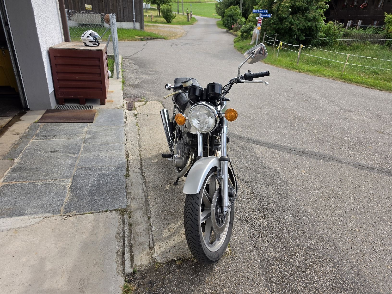 Yamaha Strasse: Yamaha 1H2 Veteran 27000km – Gebraucht aus Dürrenroth von ben_h8rx 1