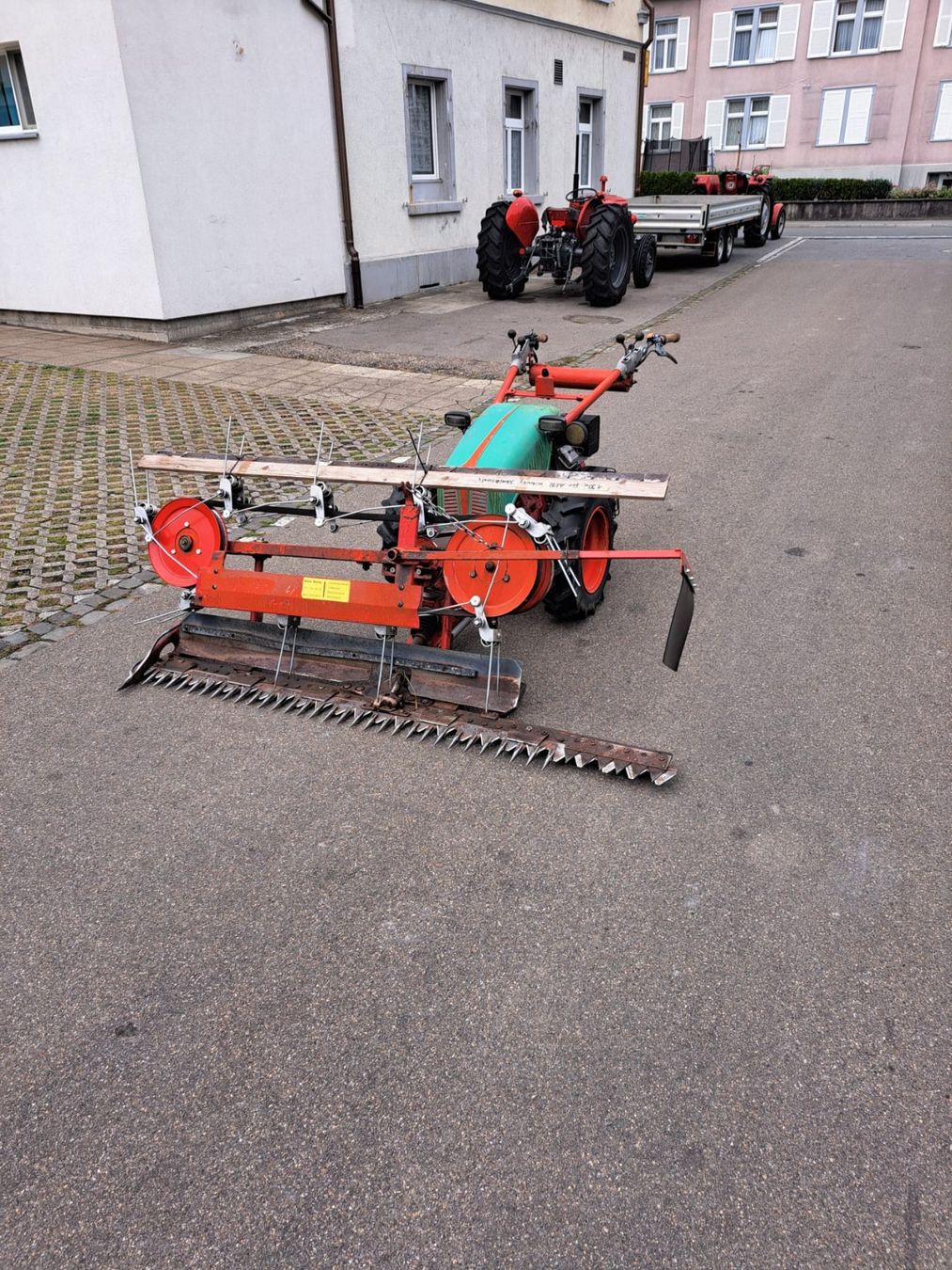 Rapid Tutte le macchine: Rapid 505 mit Bandeingraser – Usato da Rheineck venduto da volvo029