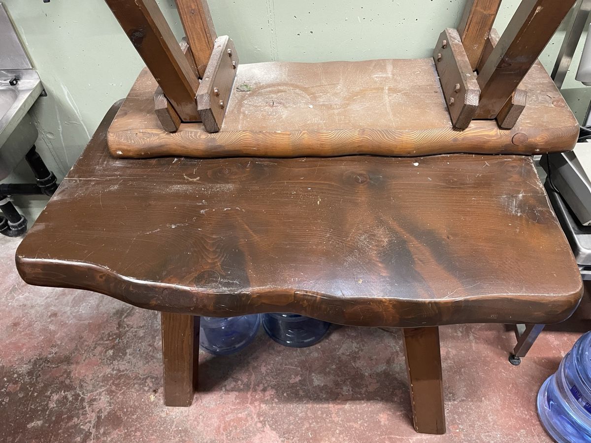 Tischset: Holztisch mit Bänke und Hocker – Gebraucht aus Aadorf von fleisch8355 2